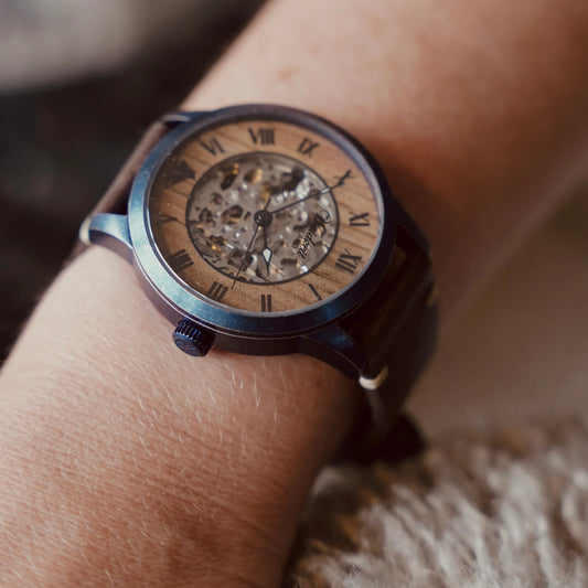 Automatické hodinky Waidzeit Grönland Vintage Blue na zápästí
