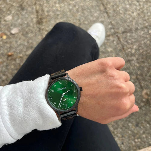 Fából készült óra Mystic Green