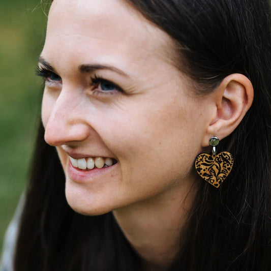 srdce_drevene_naušnice