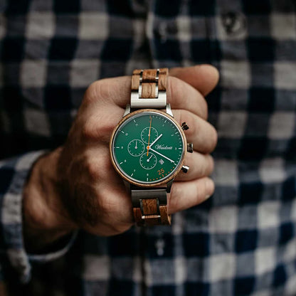 Drevené hodinky Waidzeit Chronograph Barista Verde na ruke – štýlový doplnok pre milovníkov kávy a elegancie