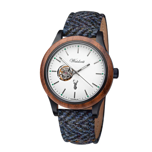Pánske drevené hodinky Waidzeit Gamskar Tweed z orechového dreva s automatickým strojčekom – kombinácia prírodnej elegancie a dobrodružného štýlu