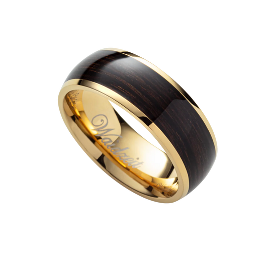 Pánsky drevený prsteň Waidzeit Harmonie Zlato & Močiarny dub – luxusný šperk spájajúci zlatú eleganciu s prírodnou dušou starého dreva