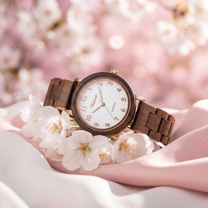 Dámske drevené hodinky Waidzeit Sissy Classic – lifestyle fotografia